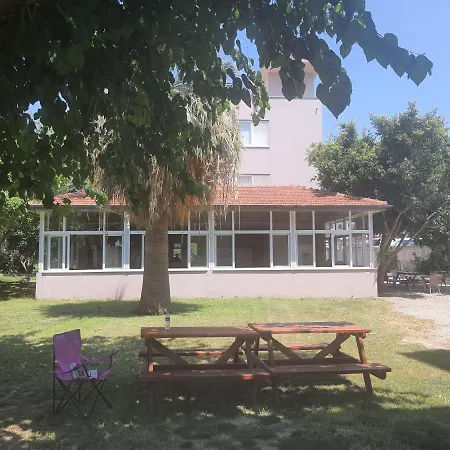 בית אירוח Karaca Pansiyon